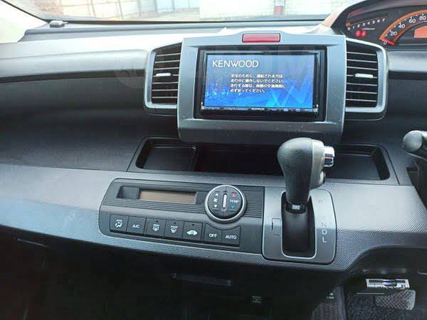 Honda Freed - 2009 год