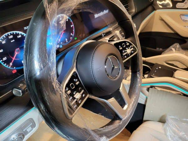 Mercedes-Benz GLS 400D - 2022 года