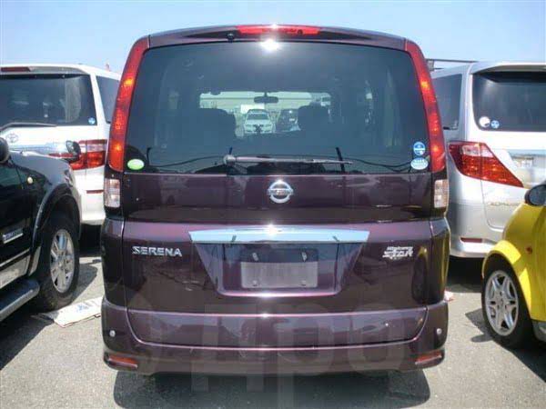 Nissan Serena - 2010 год