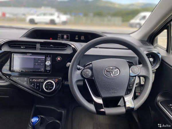 Toyota Aqua - 2018 год
