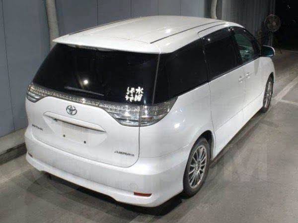 Toyota Estima - 2008 год