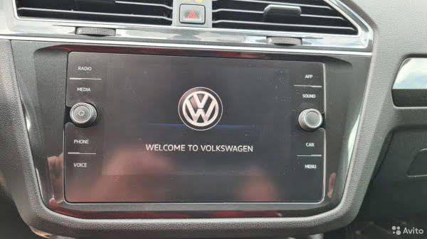 Volkswagen Tiguan - 2018 год